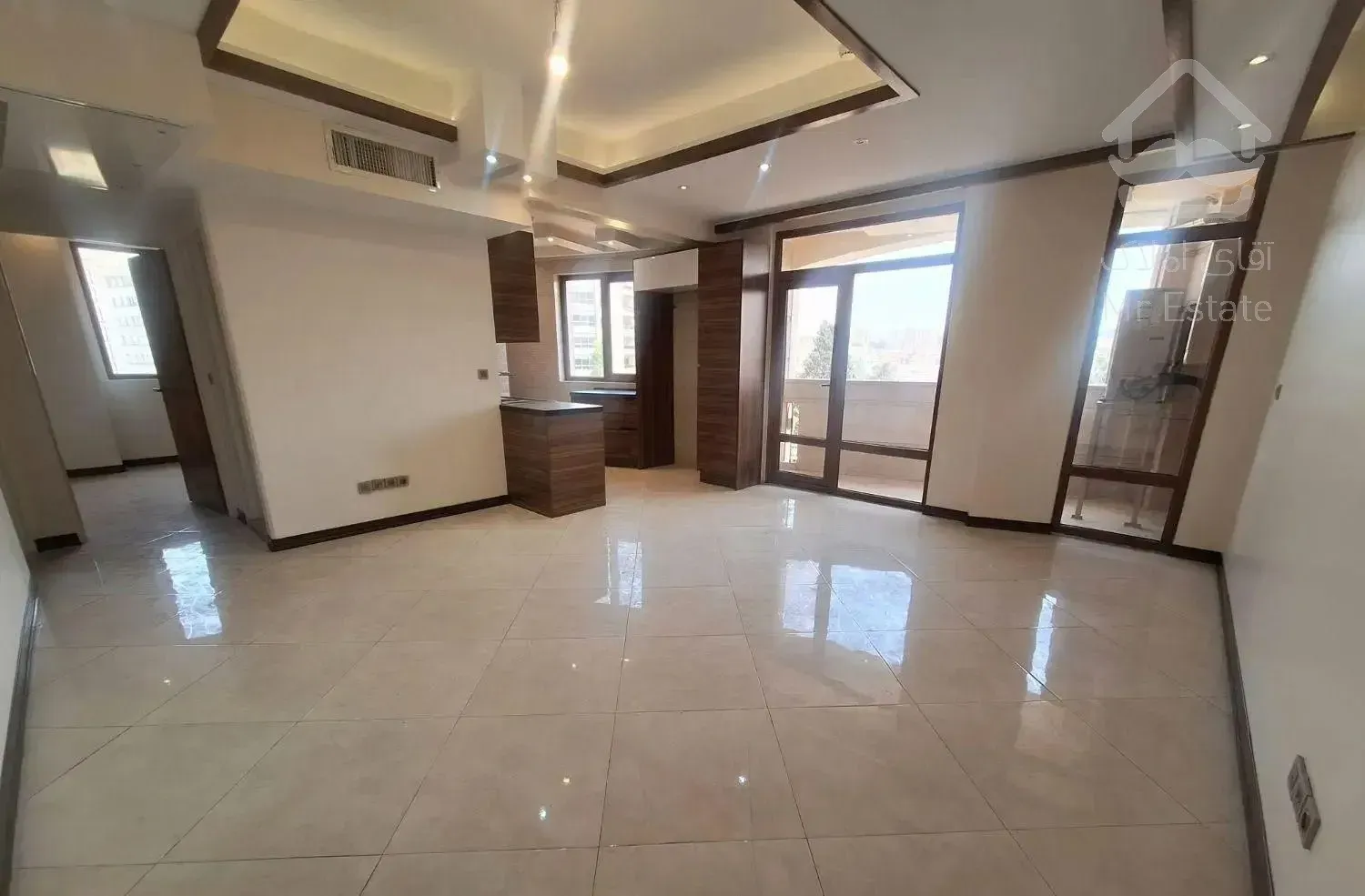 ۹۰ متری دوخواب خیابان امام رضا /فاصله حرم ۲۰ دقیقه