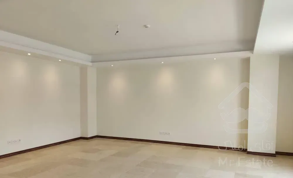 ۱۳۰متر فول امکانات اباذر ۸ساله روبه آفتاب تخلیه