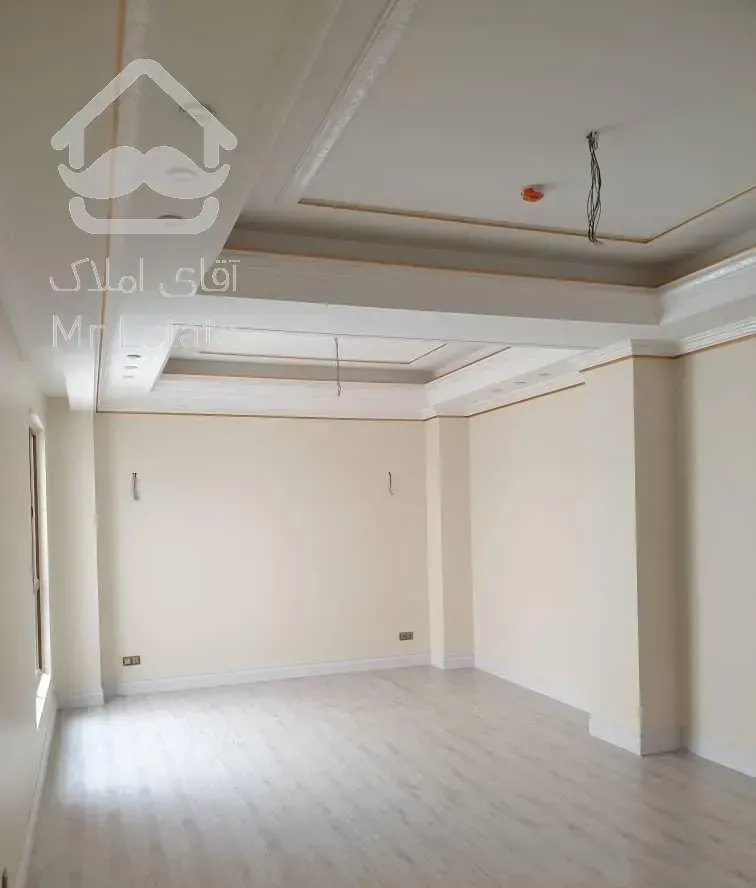 آپارتمان تک واحدی ٢٨١ متری پاسداران