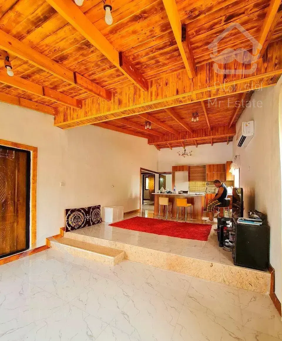 ویلا باغ ۵۰۰ متری استخردار . سند تک برگ