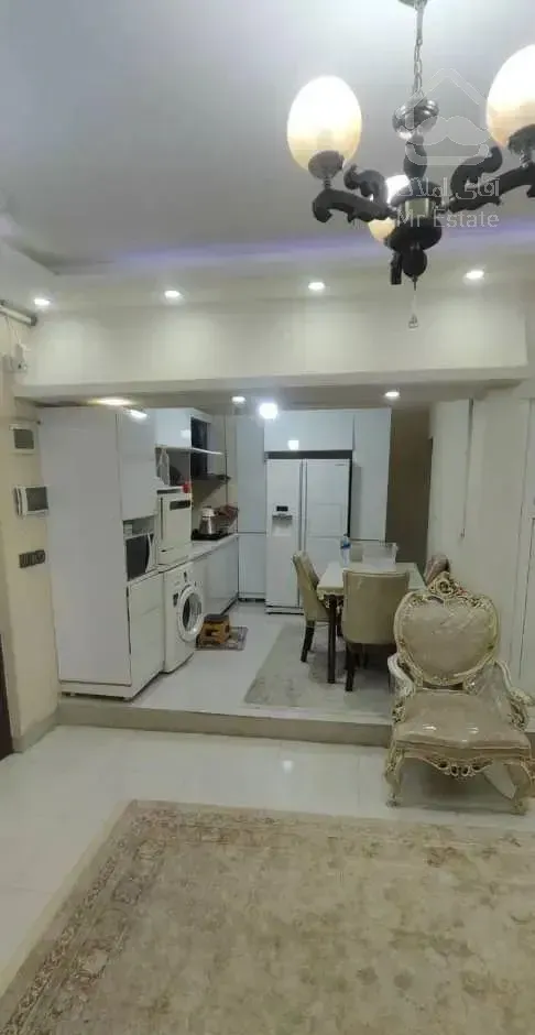 آپارتمان لوکس/فول امکانات/جای دنج و آرام/زمین شهری