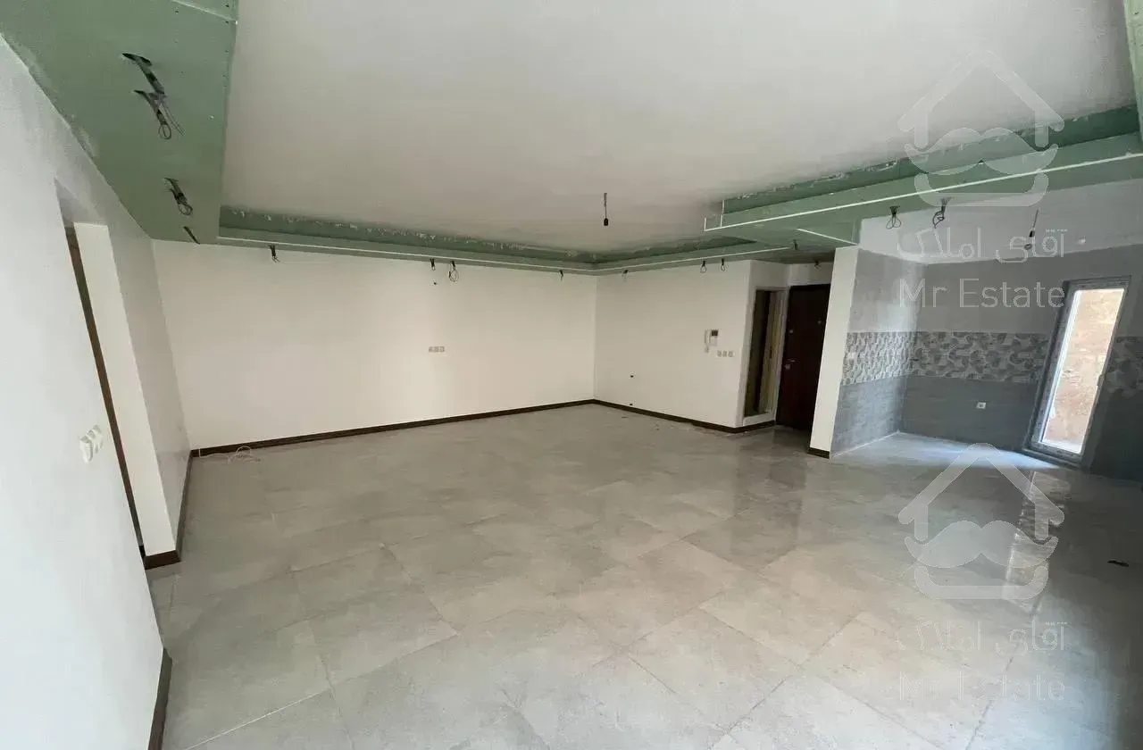 آپارتمان ۱۰۰ متری شیک نوساز در خیابان فاطری