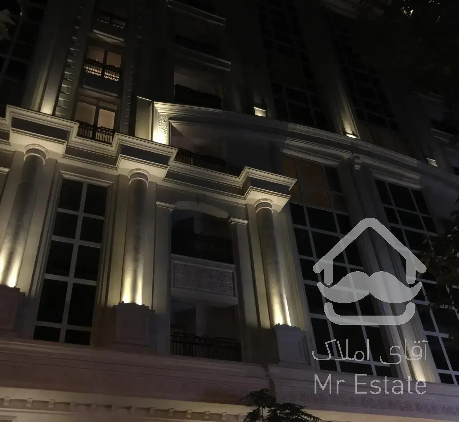 ٣٠٠متر٤خوابه نوساز فول