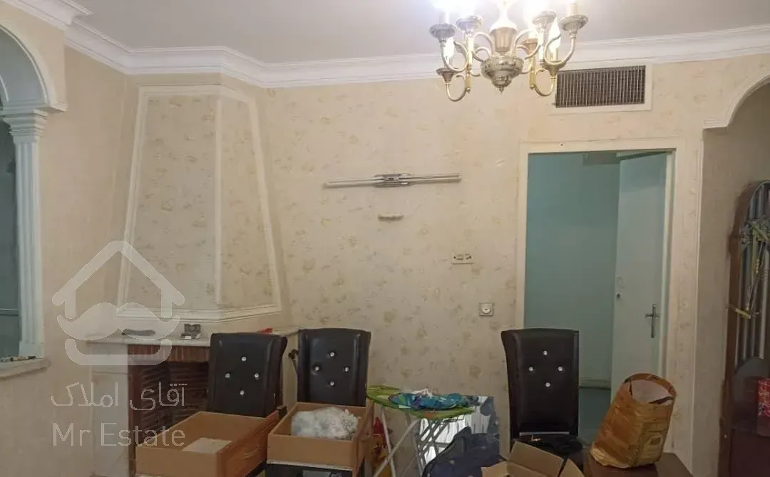 فروش۲خواب+باانباری+جمالزاده شمالی ثابت+حیاط خلوت