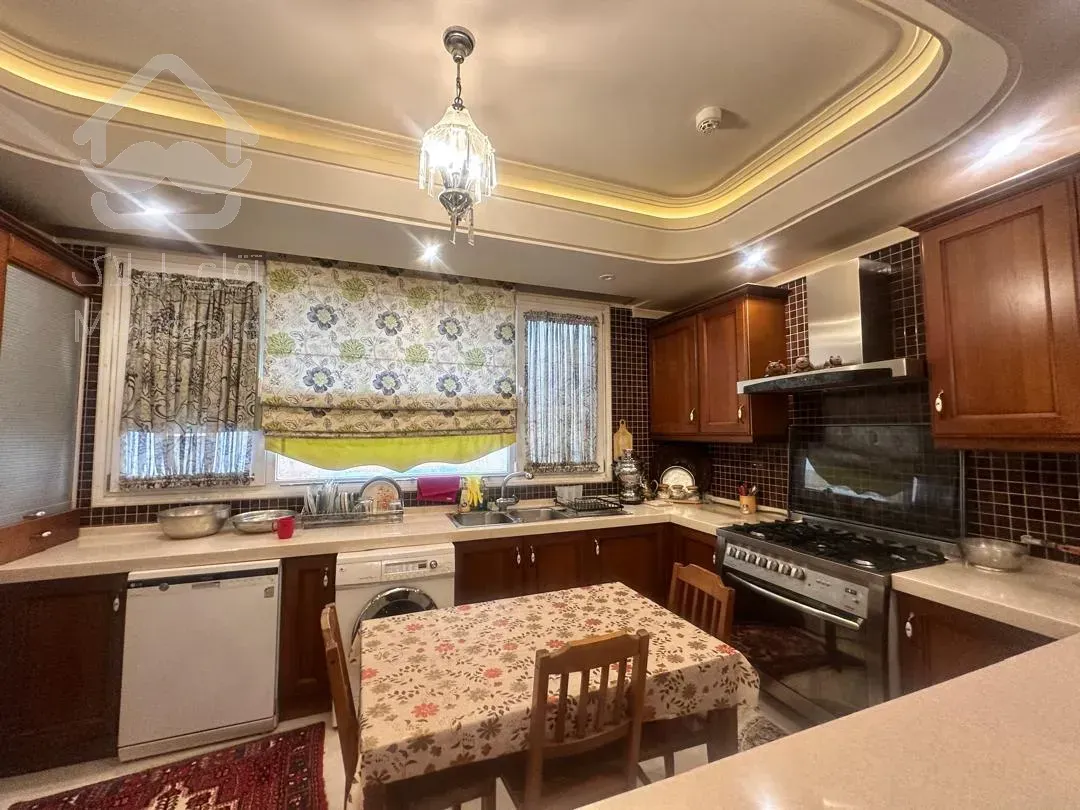 فروش اپارتمان 160 متری زعفرانیه