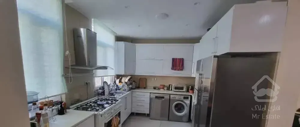 ۱۳۰متر ۳خوابه پونک همیلا شهرک هما درحدنوساز