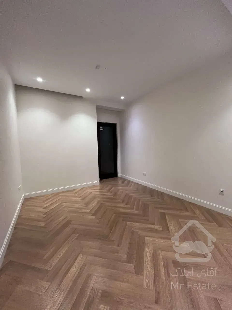 نیاوران ۲۳۰ متر ۳خواب