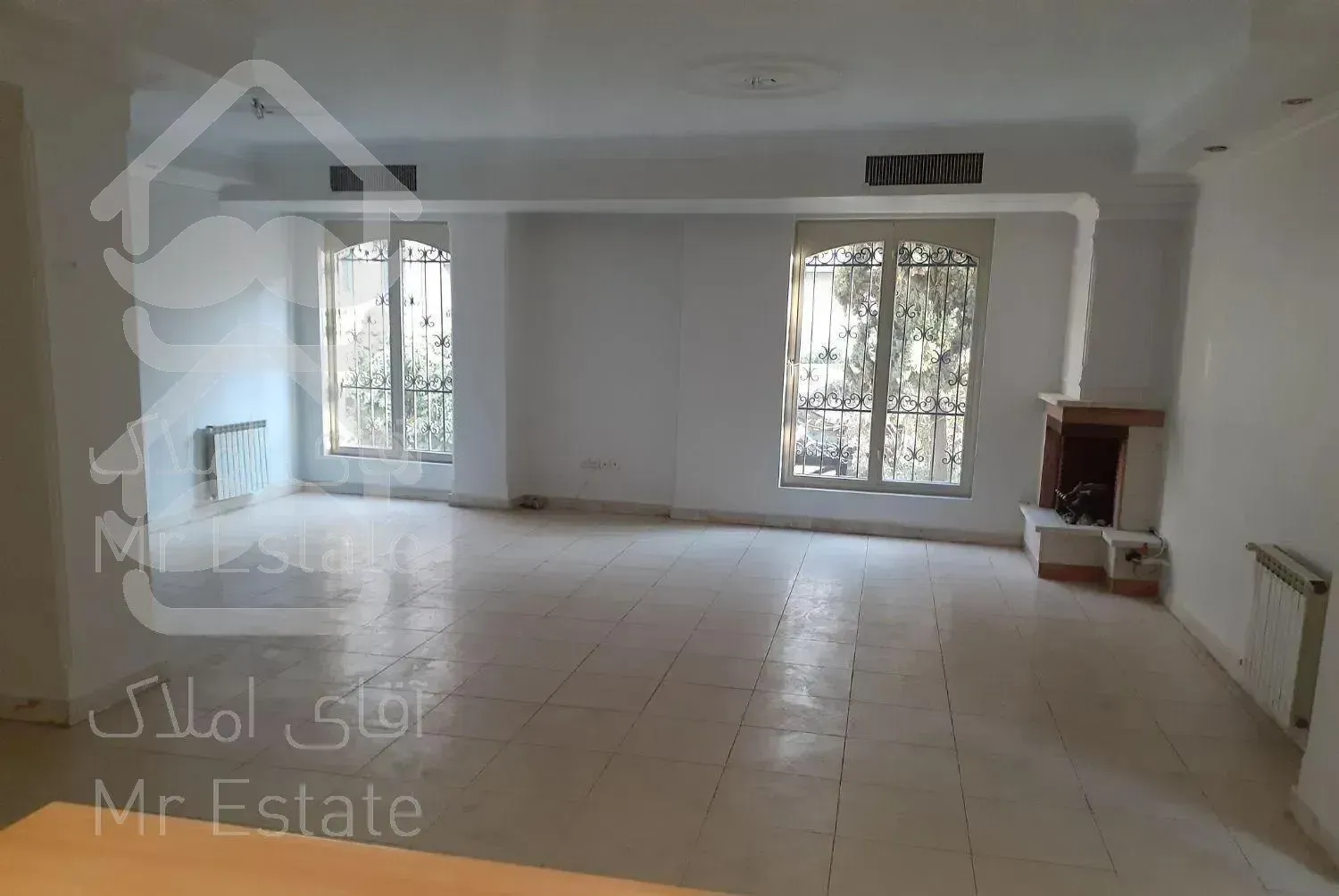 شریعتی قبا ۱۳۵متر ۳خواب فول امکانات