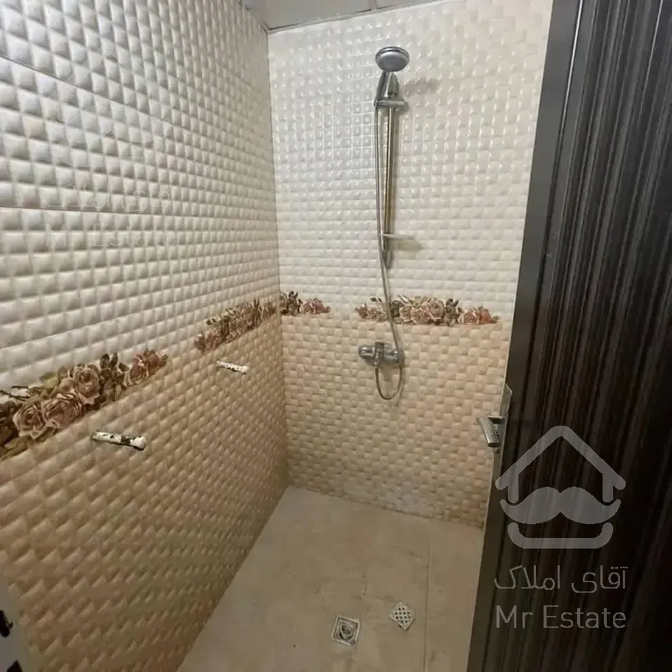 ۵۳متر در پونک...غرق نور...