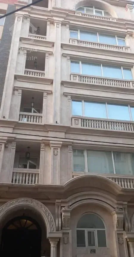 ۲۰۰ متر اوایل اقبال