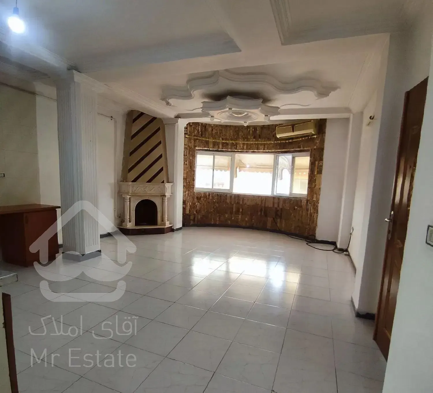 دوخواب،نورگیر عالی،تراس و پارکینگ ،طبقه اول