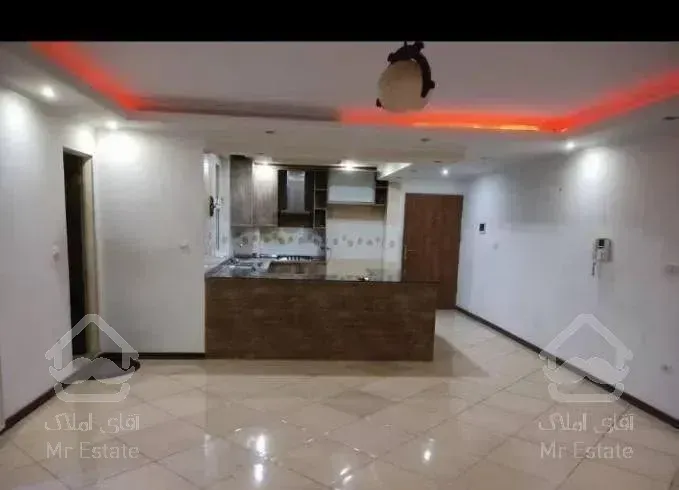 آپارتمان ۱۱۰ متری سه خواب فول‌امکانات