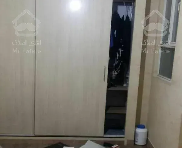 آپارتمان ۹۳ متری درختی