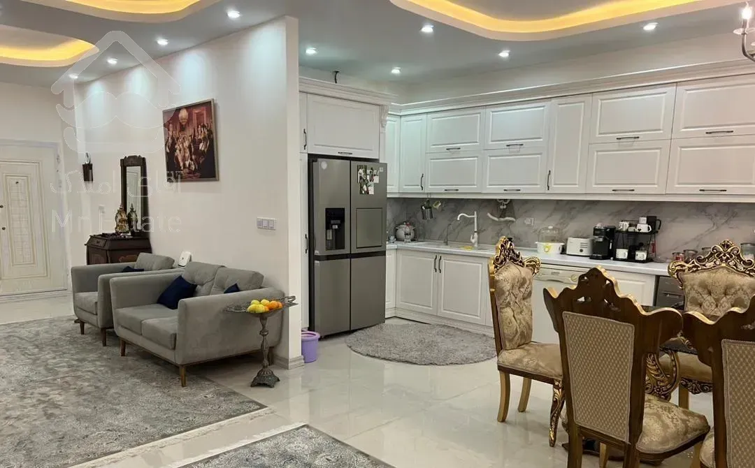 آپارتمان  ۱۳۰ متری هاشمیه