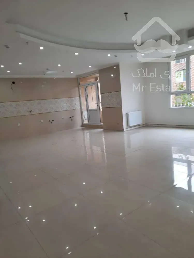 اپارتمان۱۲۰متری ۲ خواب، فول امکانات، نورگیر عالی ، نوساز کلید نخورده