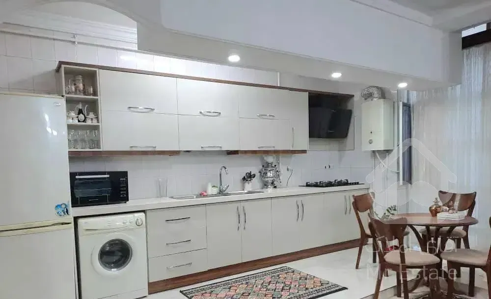 آپارتمان ۸۶ متری خ بابل طبقه ۲