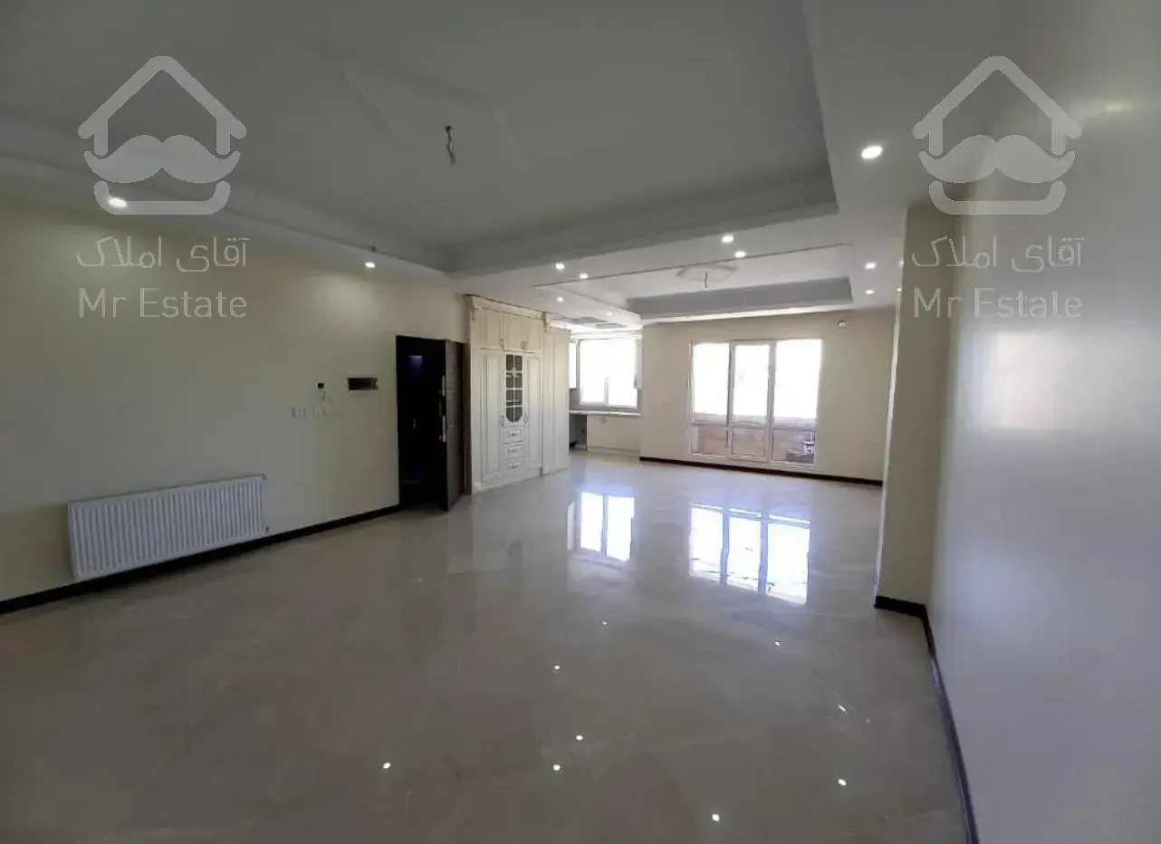 فروش سه طبقه‌یکجا/تک‌واحدی/۲خواب/دهکده‌المپیک/منطقه۲۲