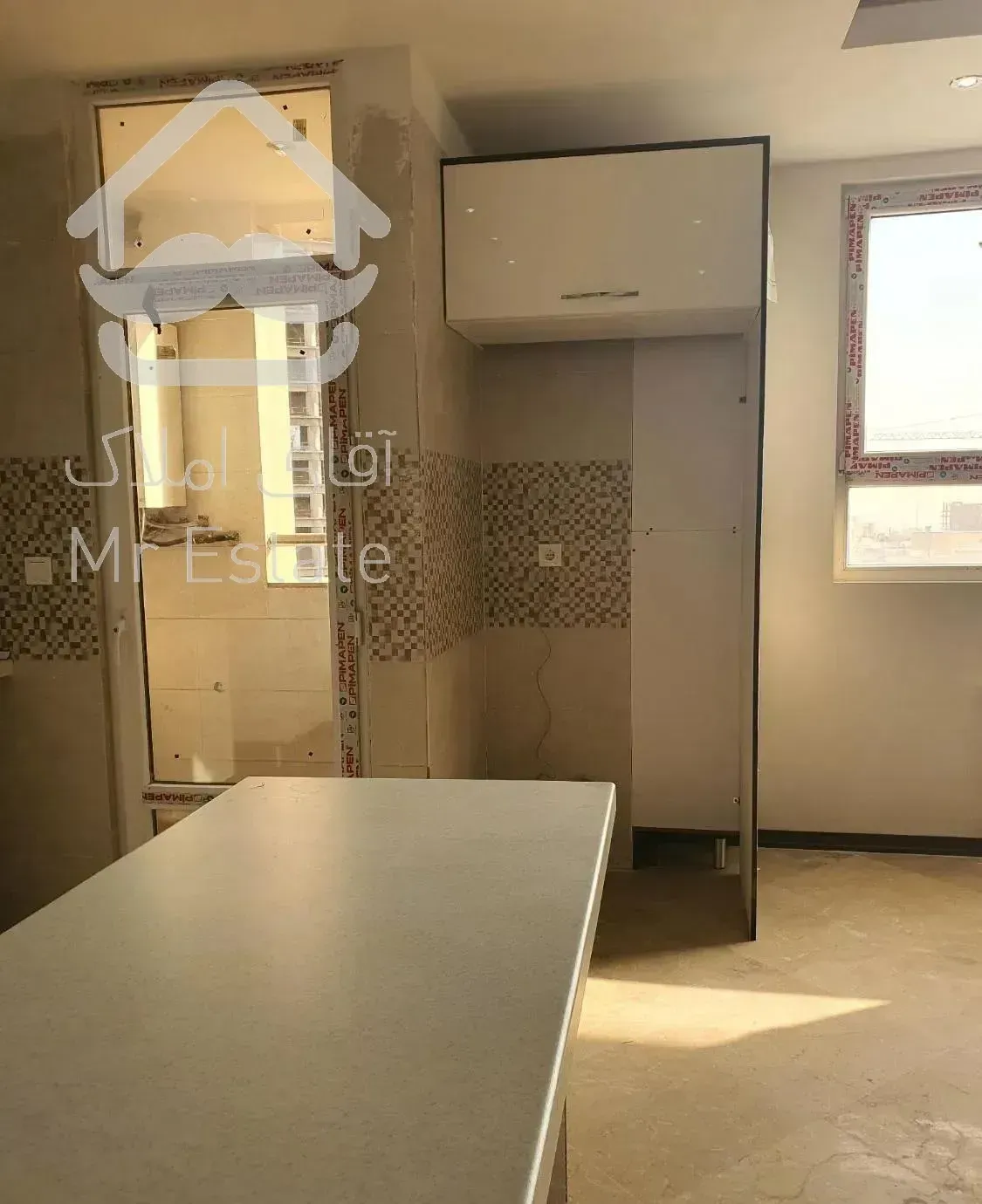 شیخ بهایی جنوبی ،  والفجر ( ایران شناسی) ۱۱۱ متر