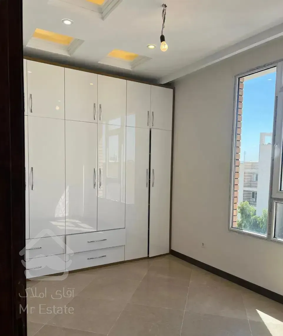 ۹۰متر/شریعتی روبرو ملک/خارج از طرح