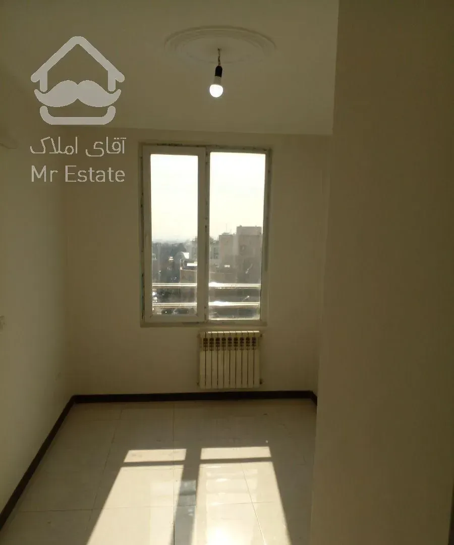 ۱۳۰ متر اپارتمان.۲ خواب.در همایونشهر.لطفعلیخانی.