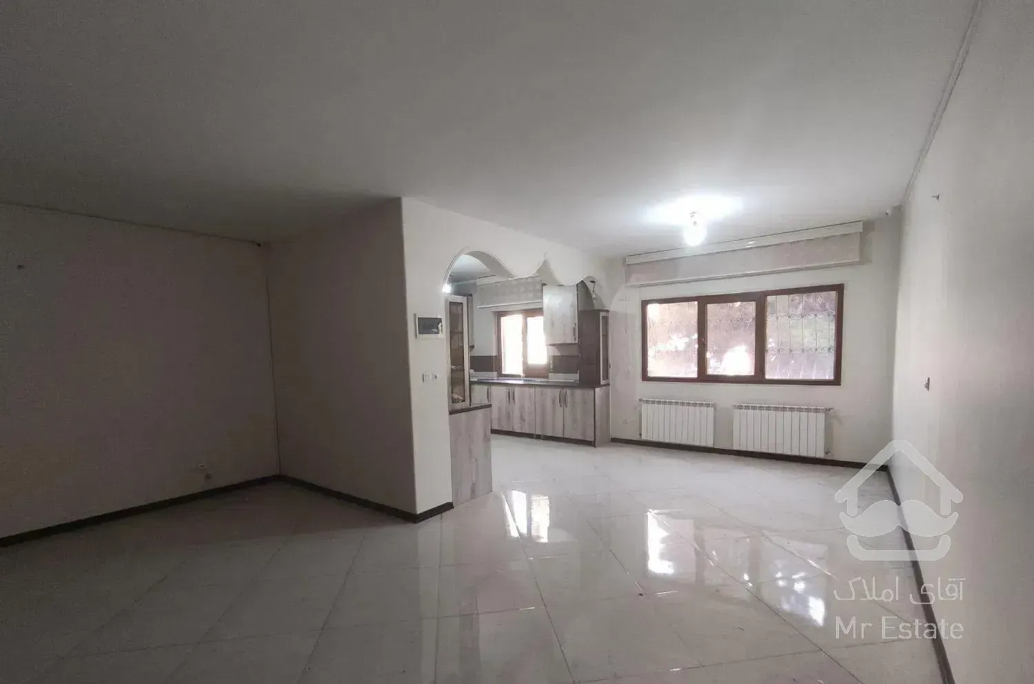 ۱۱۰ متر/دو خواب/سالن پرده خور/بلوار کمالی شرقی