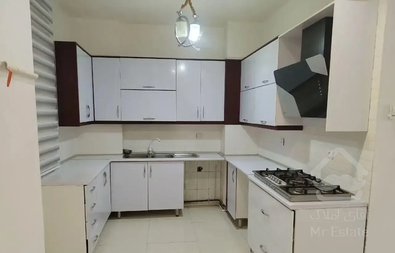 ۵۰ متر تک خواب فول نورگیر ۳۵ و۳۳ نورگیر