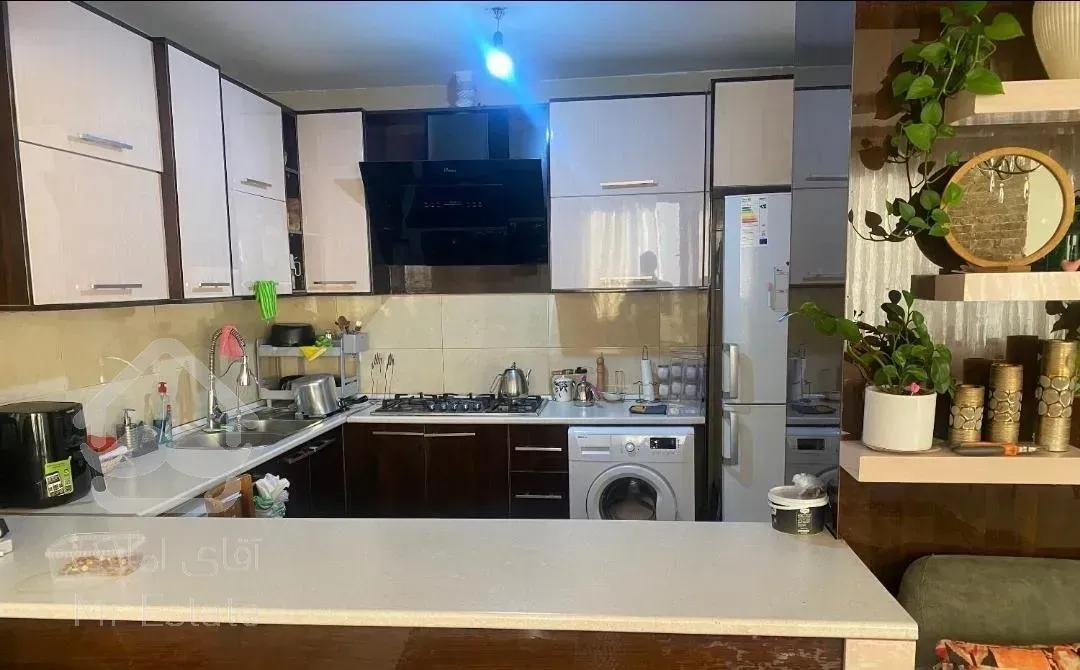 یک واحدآپارتمان100متری خوش ساخت درمجتمع زیتون