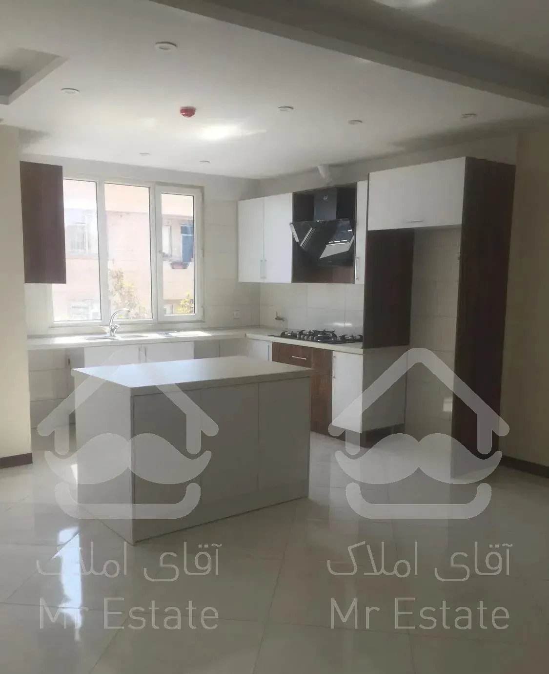 هروی ۱۰۶ متر نوساز ۲خوابه بامستروم