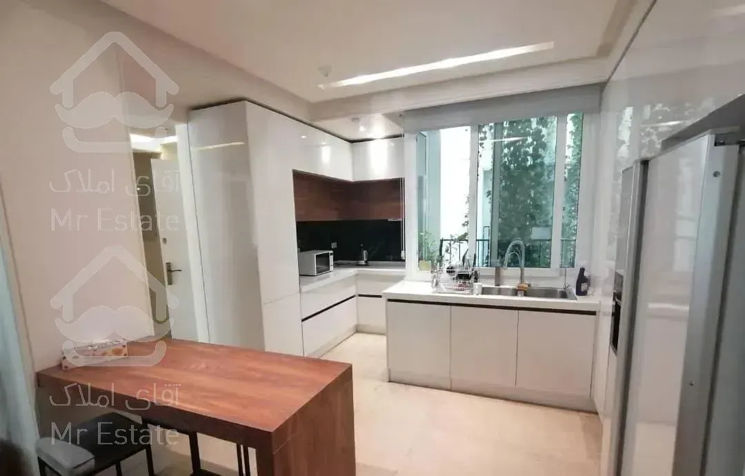 200 متر ۳ خواب فول مشاعات پابرجا