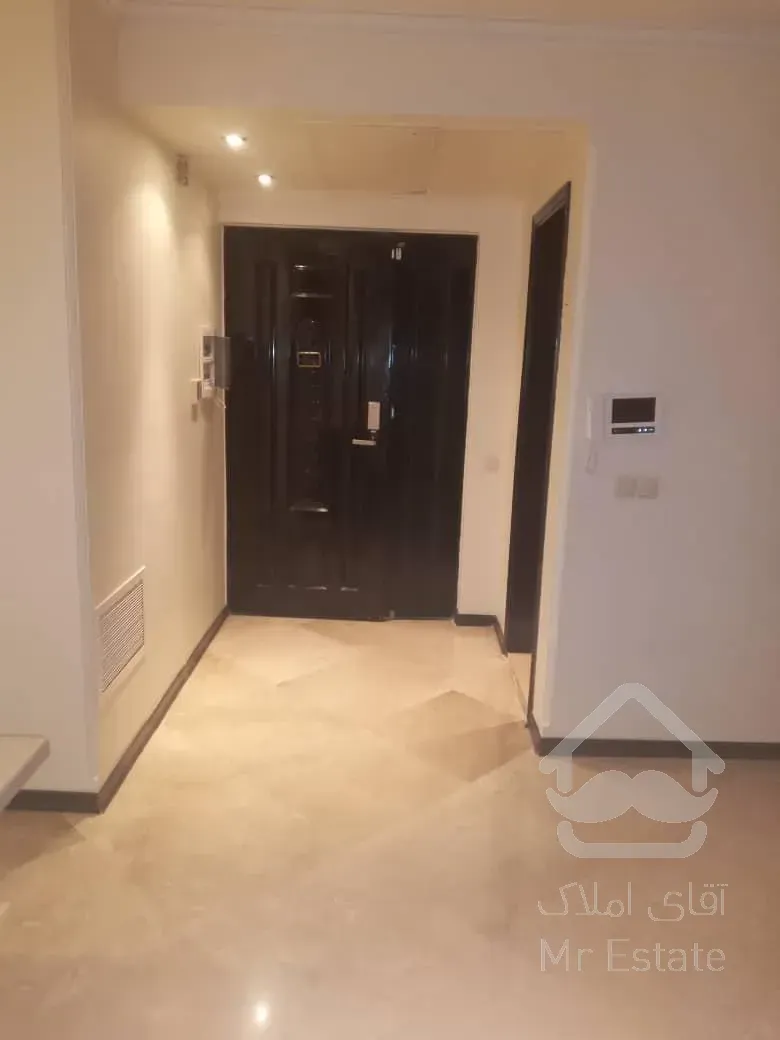 اجاره و رهن آپارتمان زعفرانیه 210  متر شیک