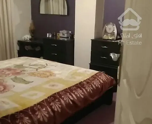 80 متری دو خواب  در 522 شرقی فاز۴ مهرشهر