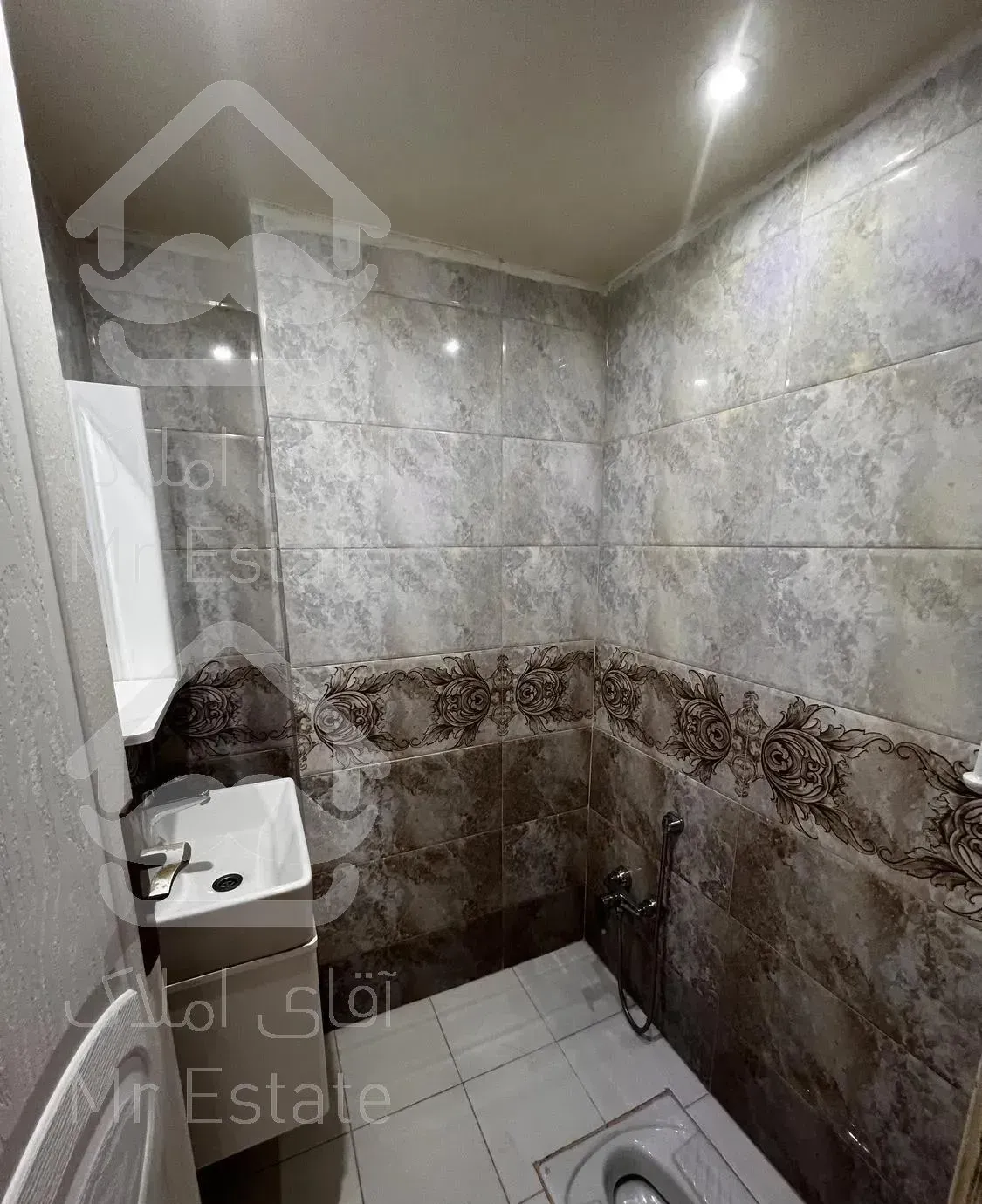 ١٣٠متر،٣خواب،فول،٣ساله،سعادت اباد