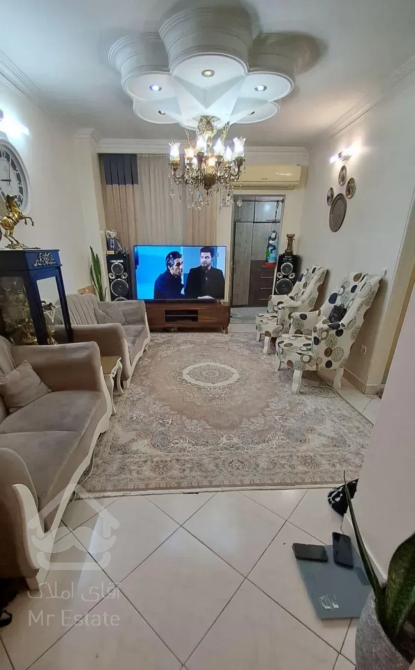 ۴۳ متر یک خواب طبقه اول با پارکینگ خیابان محوی