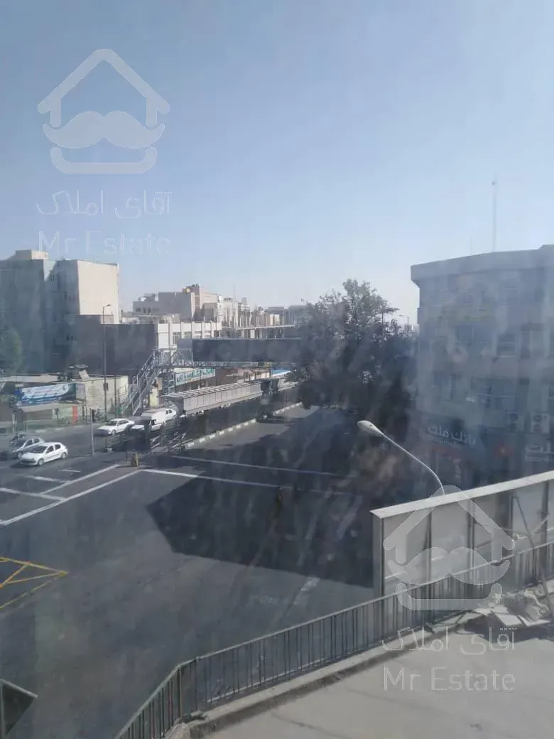 ۲۵۰ متر اداری در میدان توحید