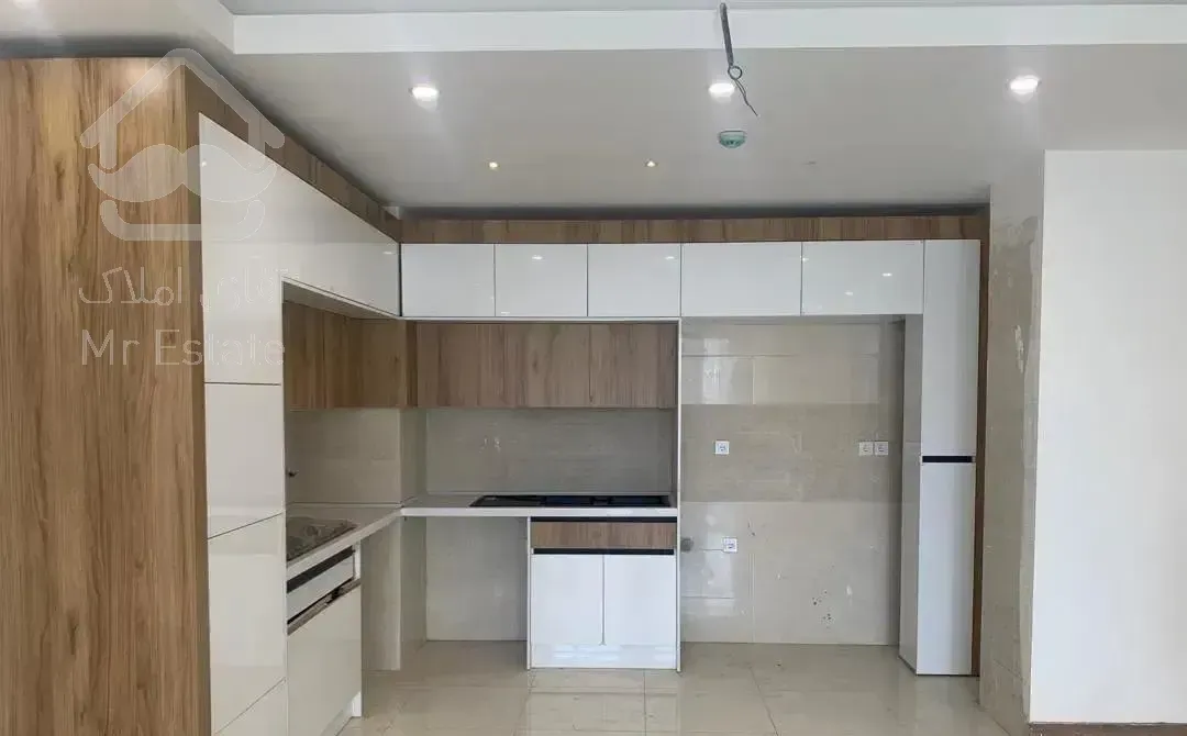 ۱۰۰متر برج محبوبی با لابی و روف گاردن