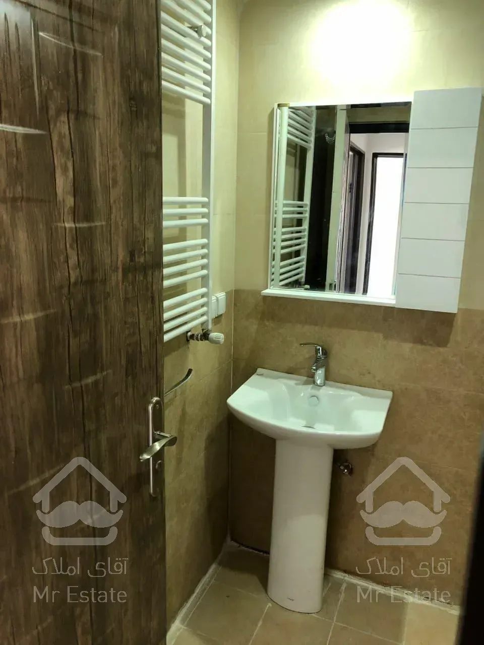 رهن و اجاره آپارتمان 100 متری نوساز در شهرک چیتگر