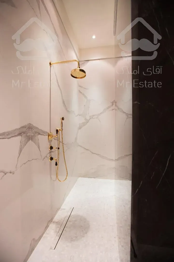 فروش ۶۸۵ متر ویلا آپارتمان مدرن در فرشته