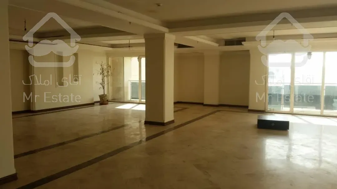 رهن و اجاره آپارتمان ۲۱۵ متری ۴ خوابه نیاوران