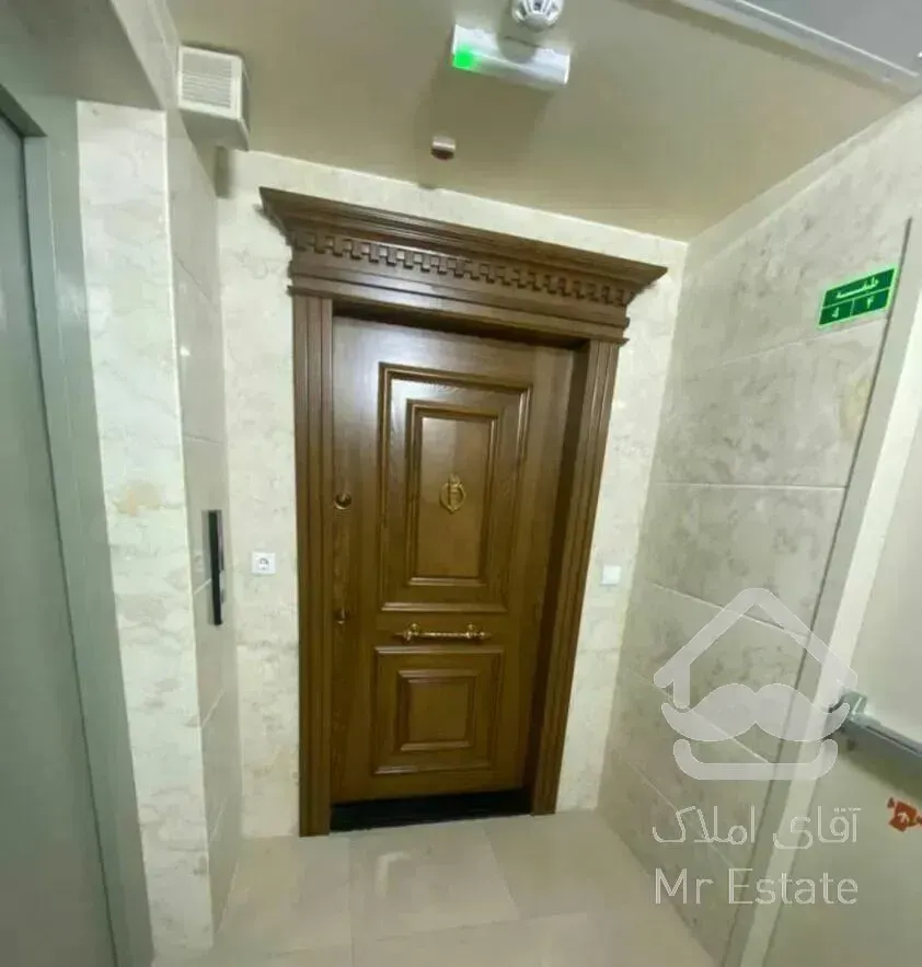 ۱۴۰متری نوساز//فول امکانات/۸واحدی