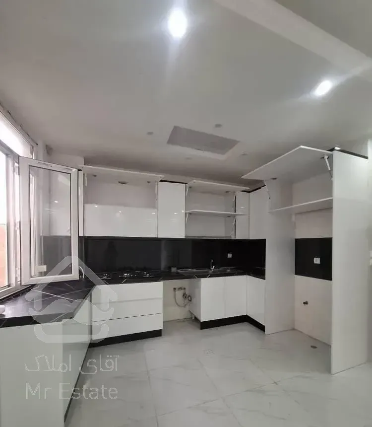 ۶۰ متری/نوساز/فول امکانات/راهپیما