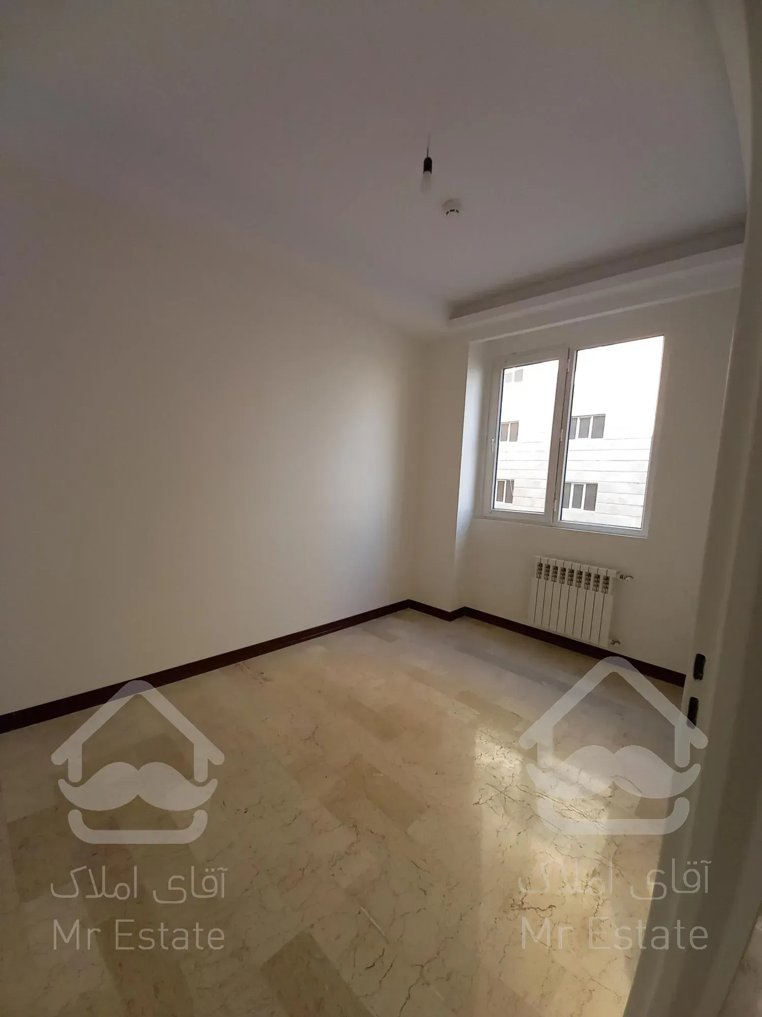 ۵۴متر کم سن در پونک اشرفی اصفهانی