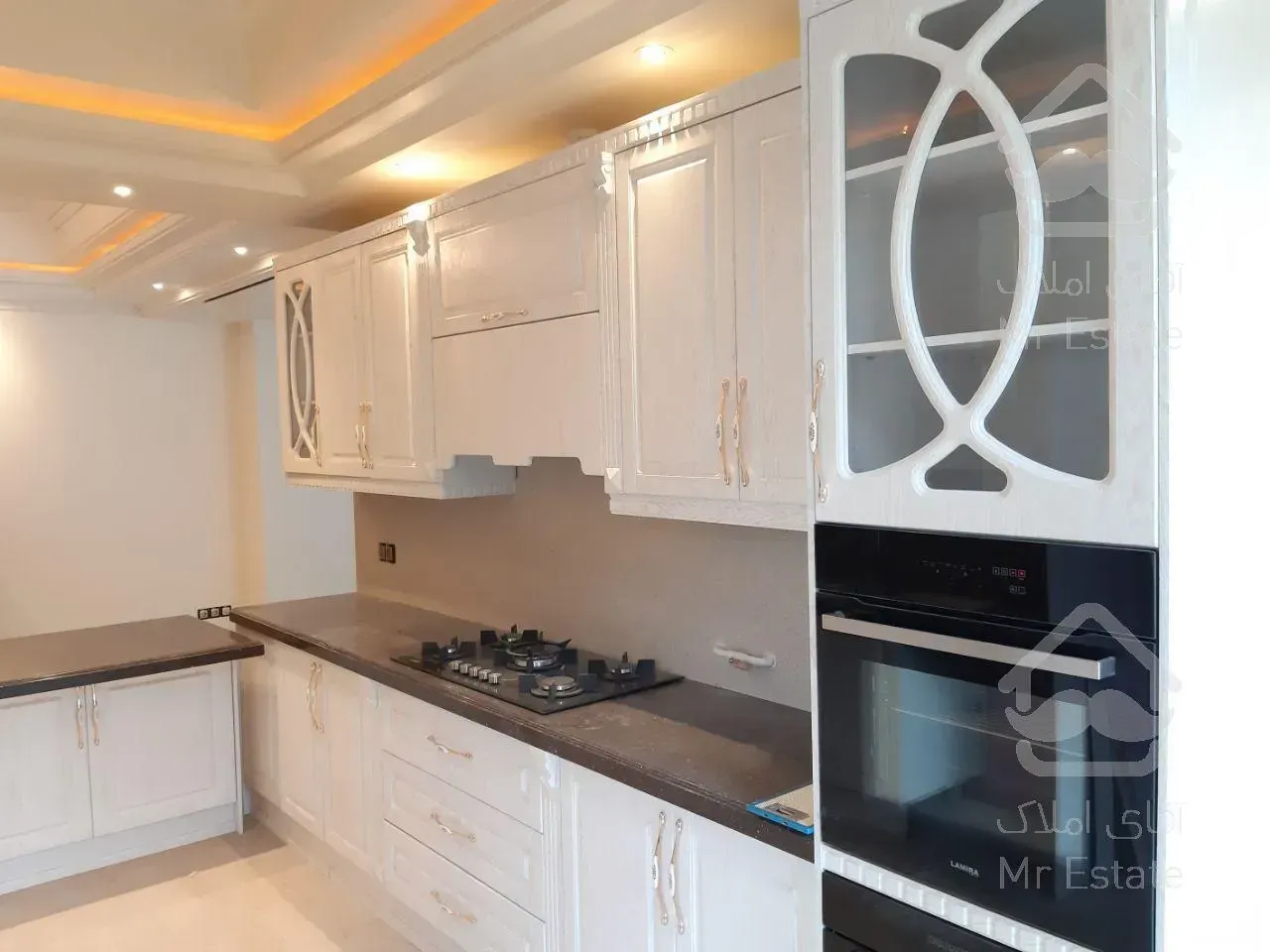 خرید آپارتمان 265 متری فرمانیه