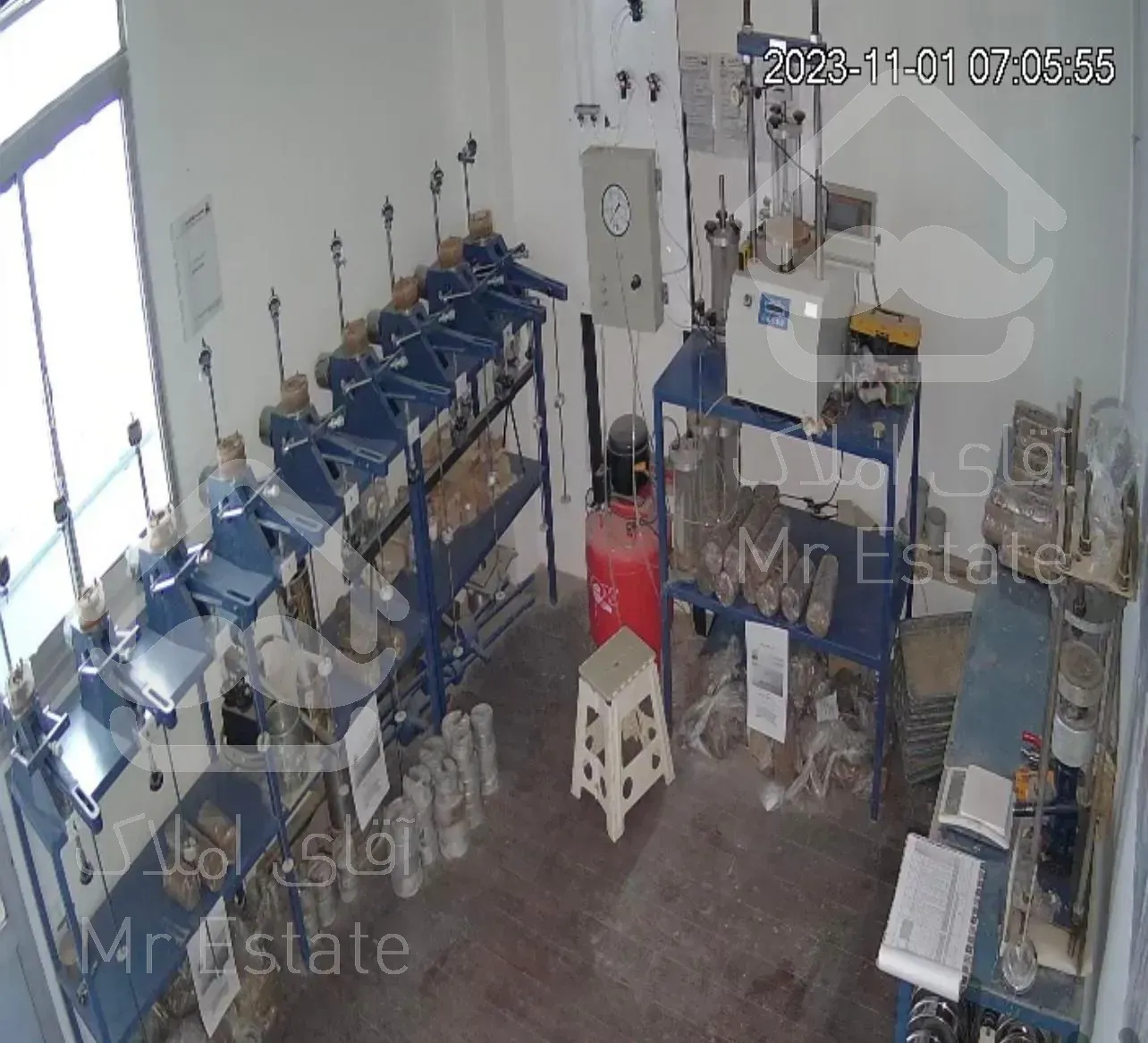 آزمایشگاه مکانیک خاک .آزمایش خاک ،بتن و کشش میلگرد