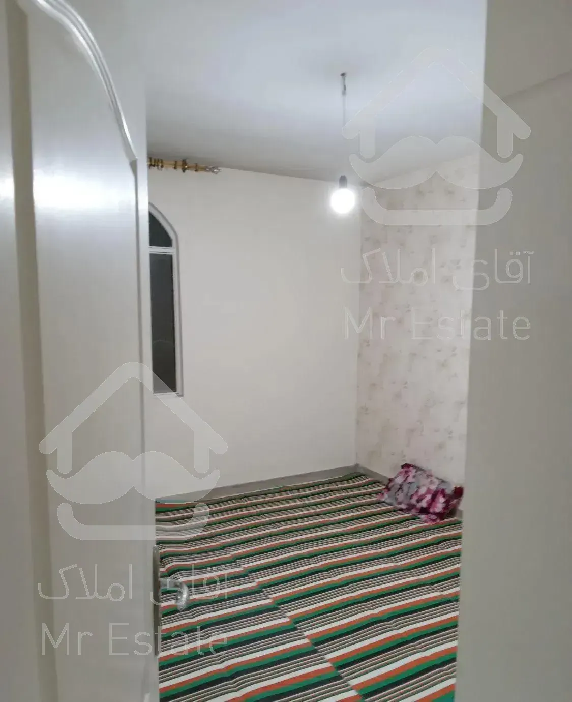 فروش آپارتمان ۱۰۰ متری/خوش نقشه و ارزنده/سند آماده