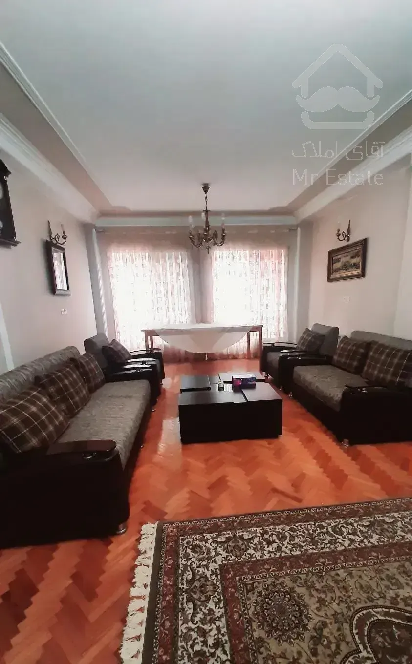 آپارتمان ۱۱۰ متری بالاتر از میدان معلم