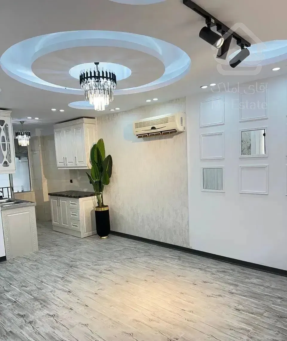 خریدی فاخر در منطقه شهران شمالی بلوار کوهسار