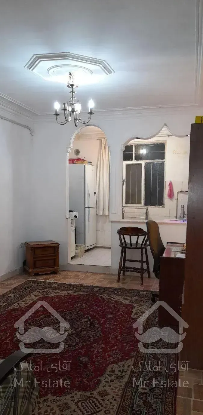 واحد ۴۹ متری  ده ونک