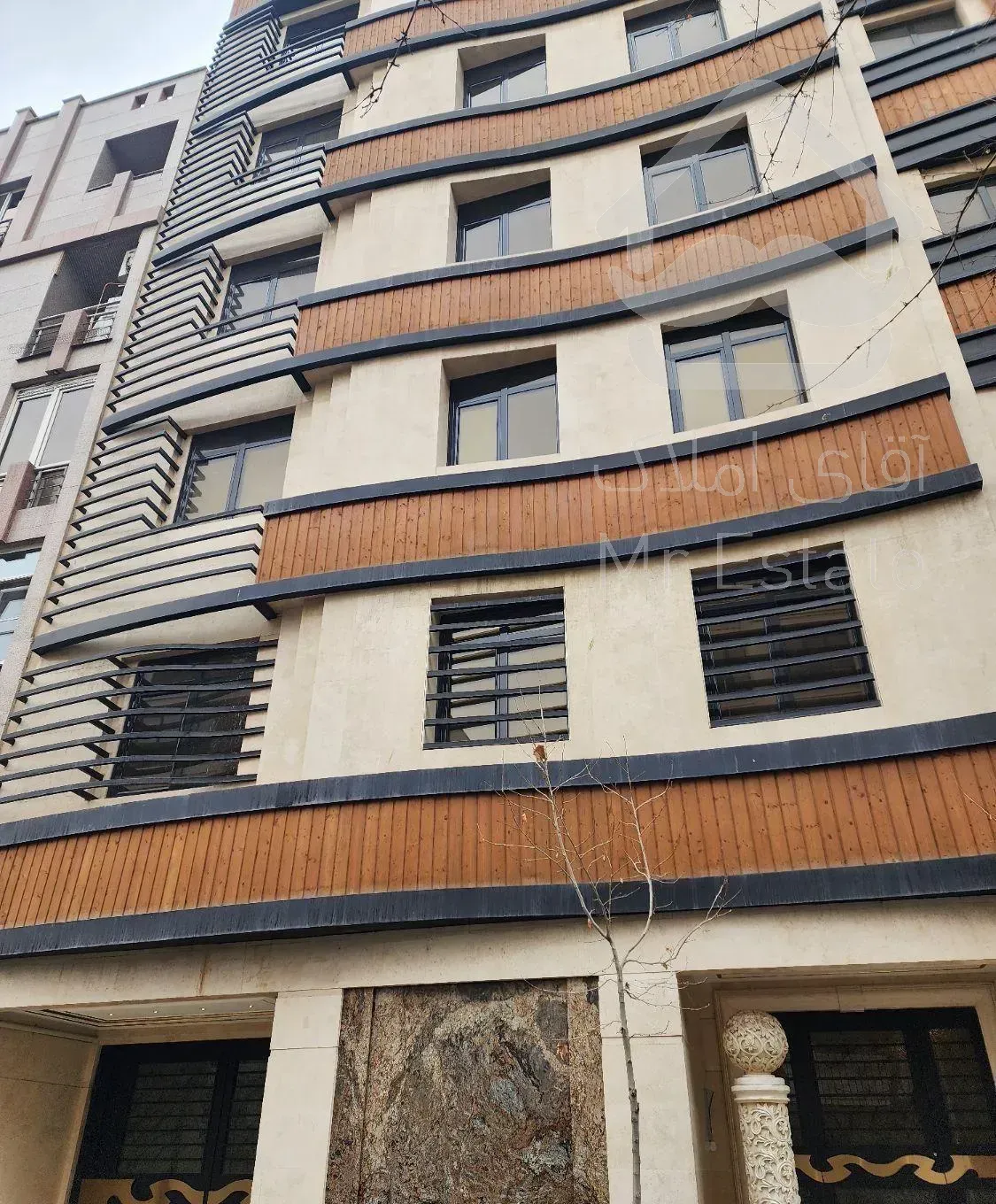 آپارتمان نوساز ۴ خوابه فوق لاکچری بی نظیر