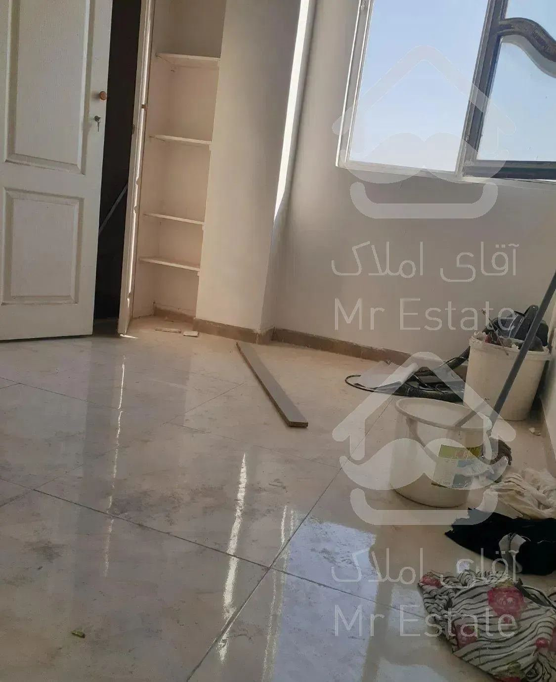 ۵۳مترآسانسور انباری خوش نقشه(تخلیه)