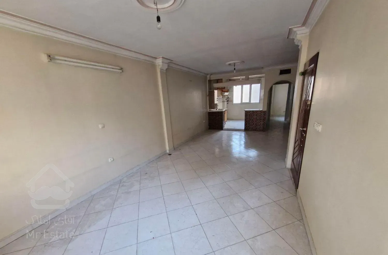 فروش آپارتمان ۶۶ متری ۱ خوابه طبقه ۲ در عبدل‌آباد